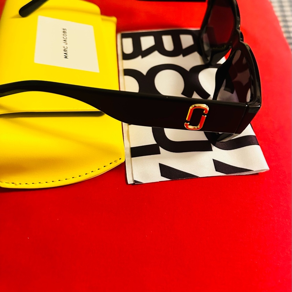 Marc Jacobs Black Sunglasses with Bright Yellow Case